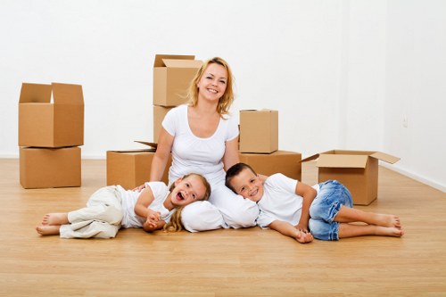 Residential removal van support for period properties and apartments